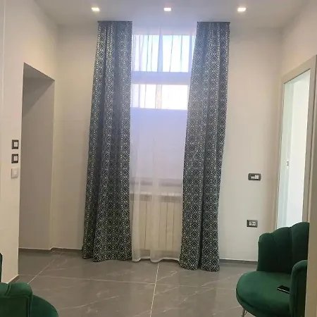 Aurora Luxury Rooms Affittacamere-2
